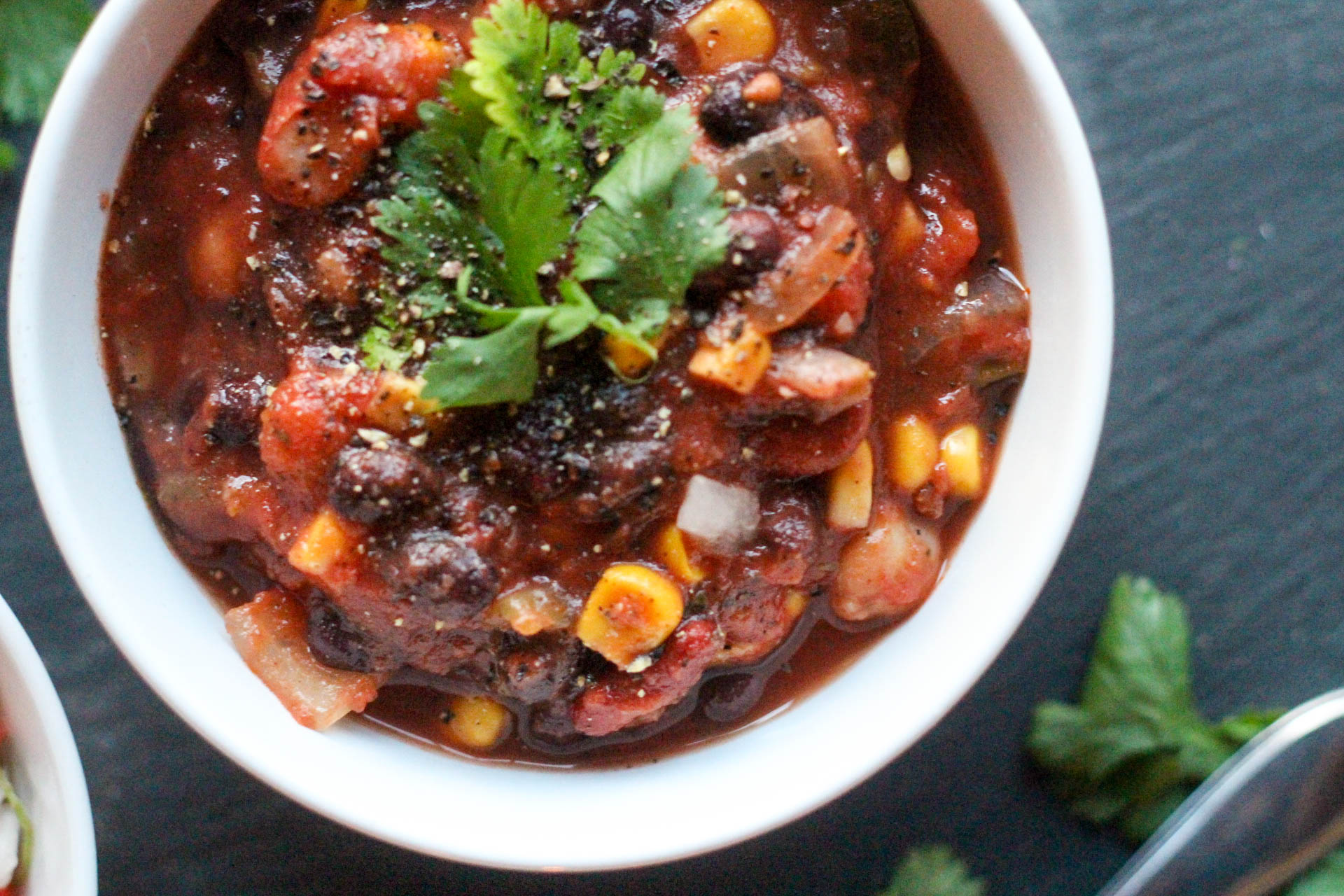 3-bean-mushroom-vegan-chili-4